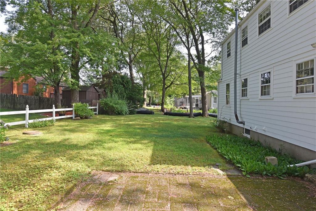 123 South Pierce Road, East Greenwich, RI 02818 MLS 1171739 Lila