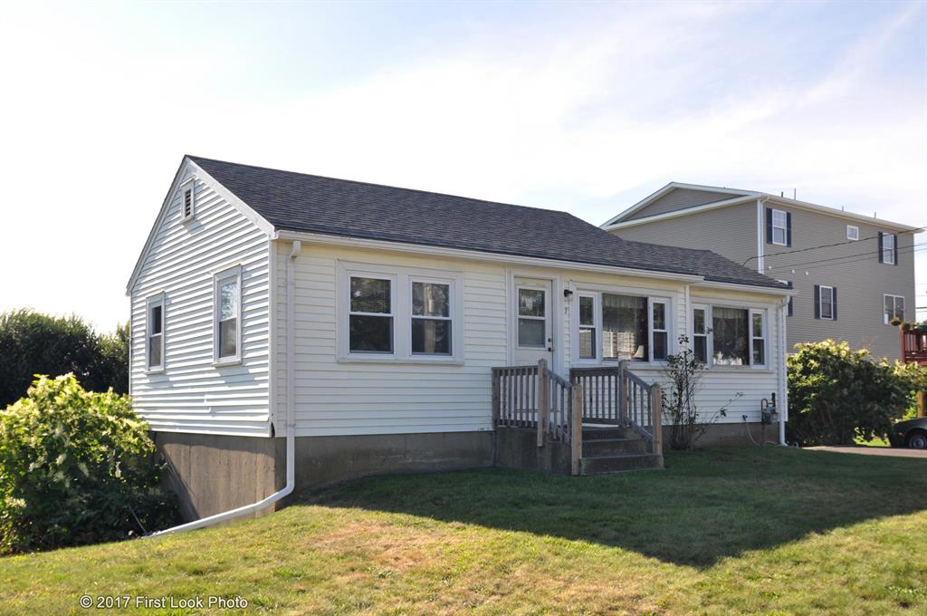 7 Middle Road, Narragansett, RI 02882 MLS 1172090 Lila Delman