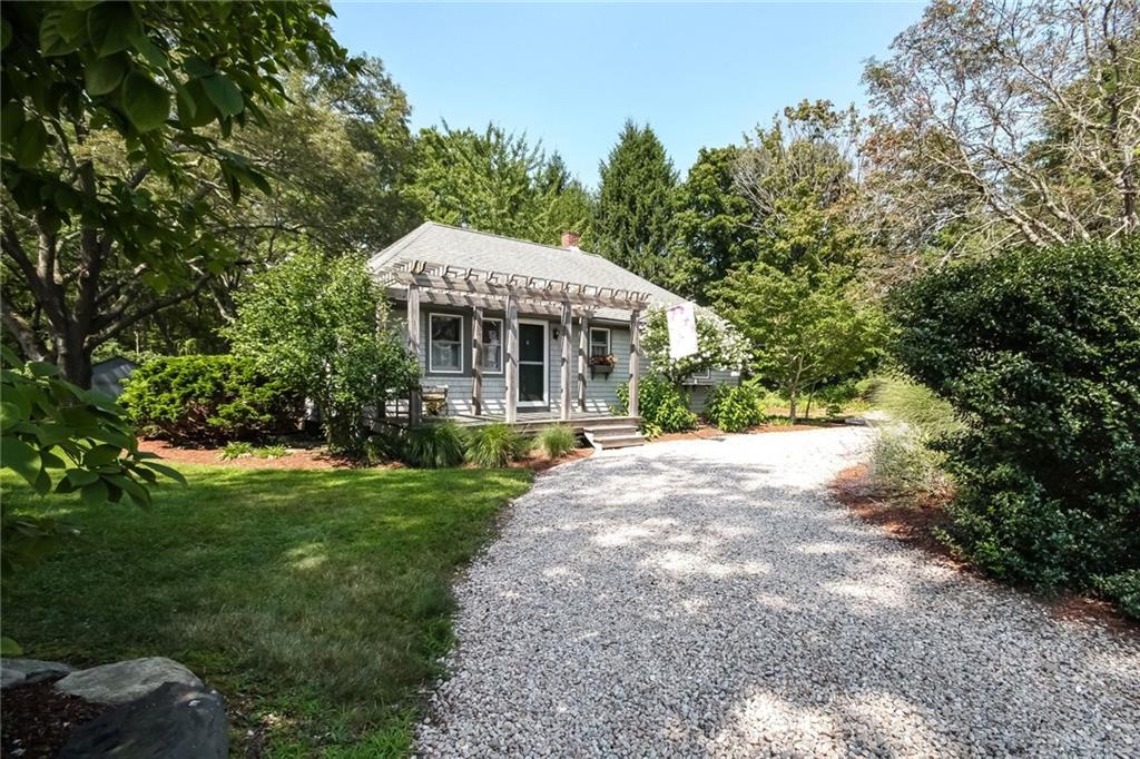 51 Rose Hill Road, North Kingstown