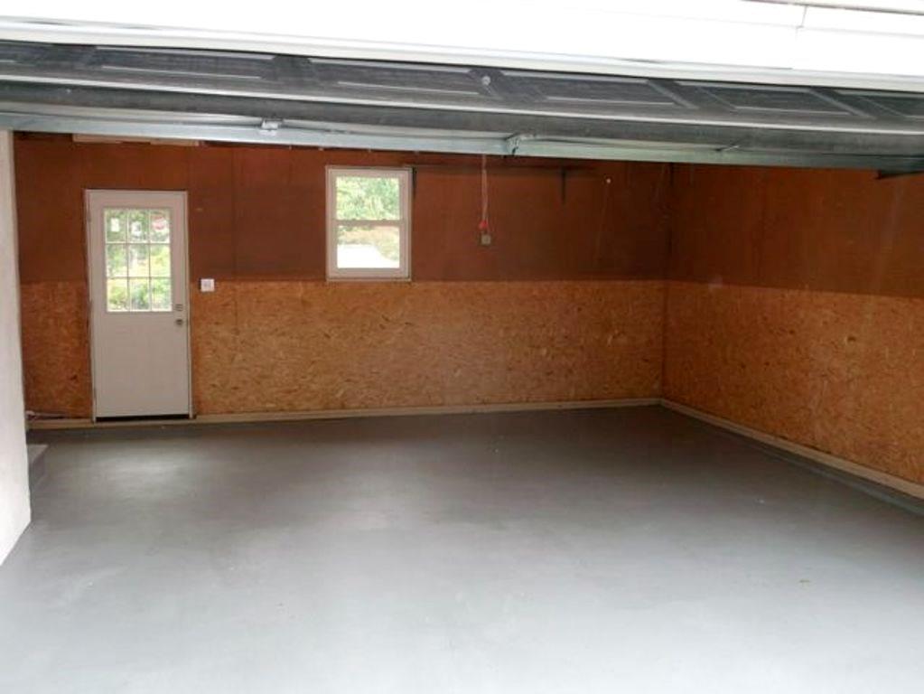 96 Rangeley Road, Cranston, RI 02920 MLS 1172697 Lila Delman