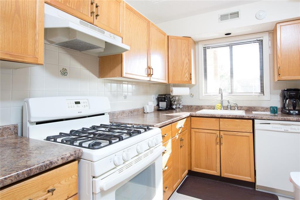 650 East Greenwich Avenue Avenue, Unit7210, West Warwick, RI 02893