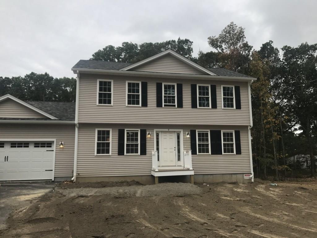 7 Shale Ridge Court, Cumberland, RI 02864 MLS 1176164 Lila Delman