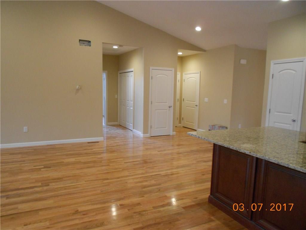 9 - B Morgan Lane, Unit#18, Smithfield