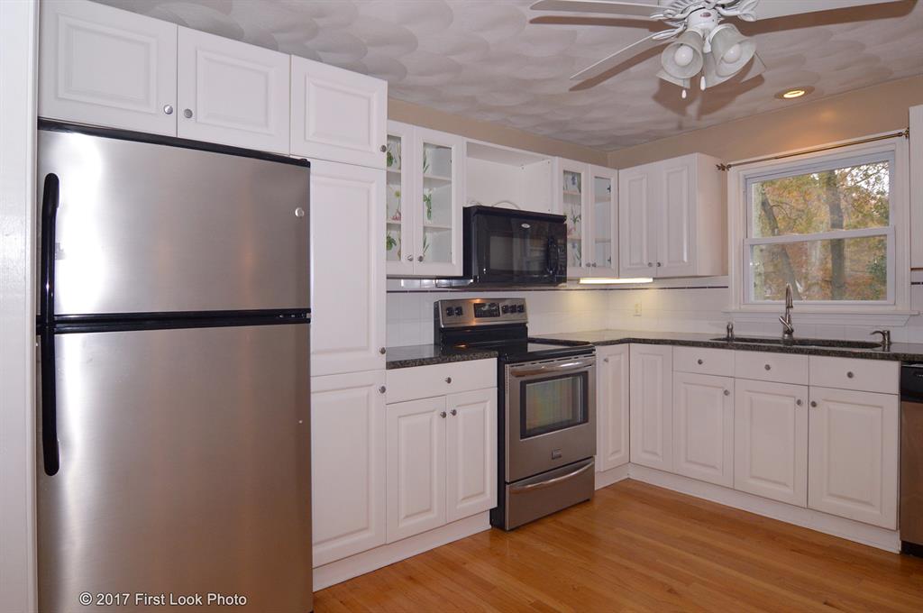 150 Acorn Lane, West Warwick, RI 02893 MLS 1177232 Lila Delman