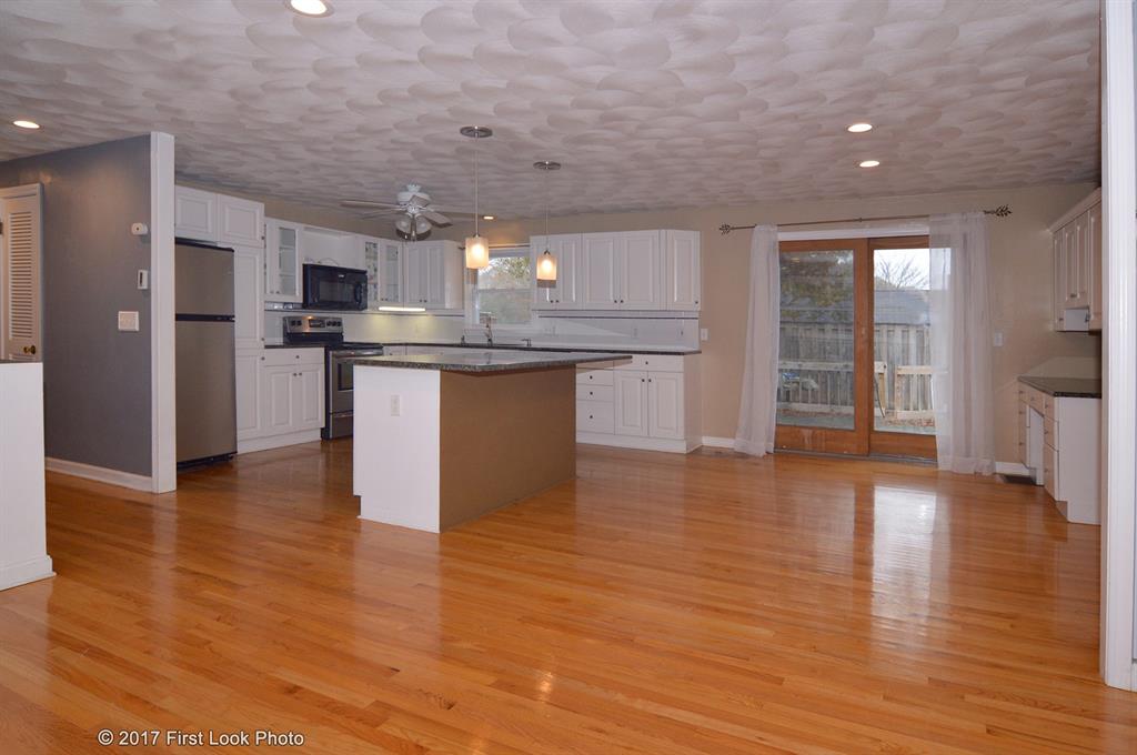 150 Acorn Lane, West Warwick, RI 02893 MLS 1177232 Lila Delman