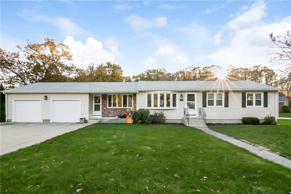 20 Holiday Drive, Lincoln, RI 02865 MLS 1177517 Lila Delman