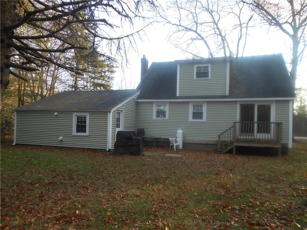 1049 Hartford Pike, Scituate