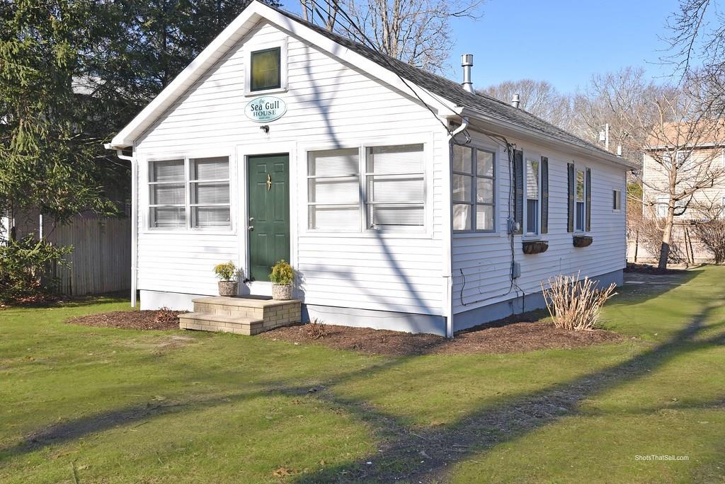 109 Conanicus RD Narragansett, Rhode Island 02882 Lila Delman