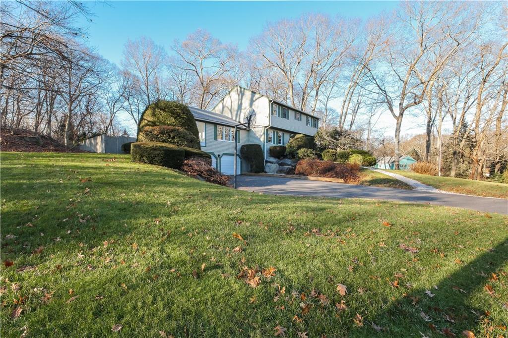 226 Rollingwood Drive, North Kingstown