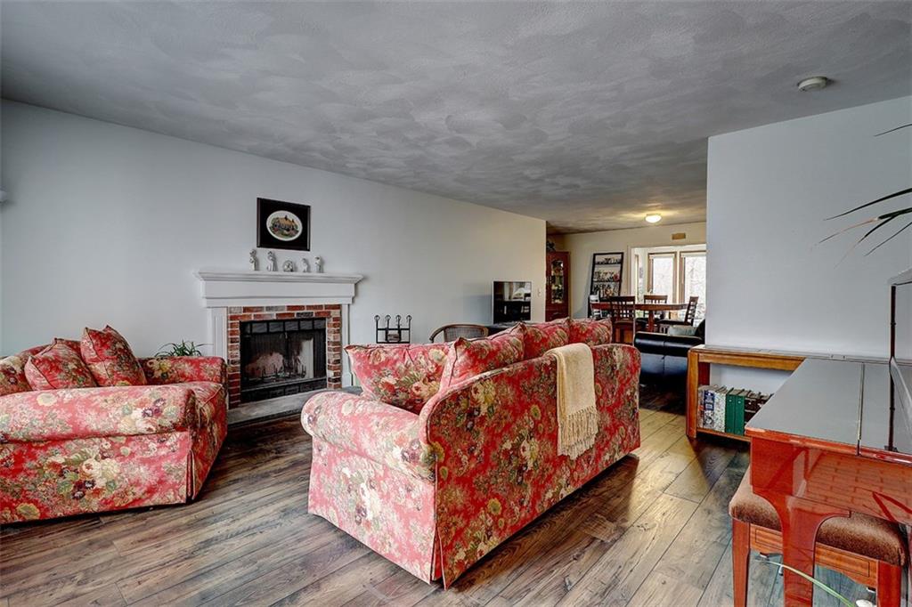 64 Governors Hill, West Warwick, RI 02893 MLS 1179840 Lila Delman