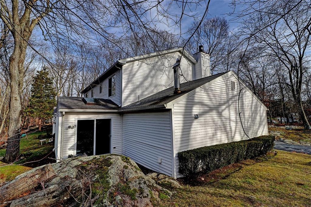 64 Governors Hill, West Warwick, RI 02893 MLS 1179840 Lila Delman