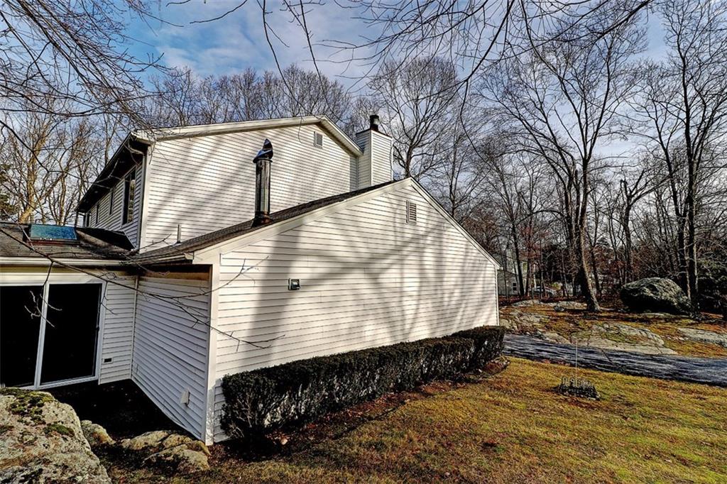 64 Governors Hill, West Warwick, RI 02893 MLS 1179840 Lila Delman