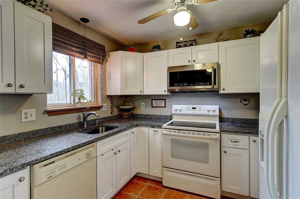 64 Governors Hill, West Warwick, RI 02893 MLS 1179840 Lila Delman