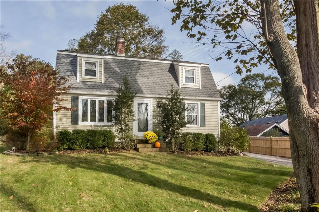 15 Rockland Drive, South Kingstown