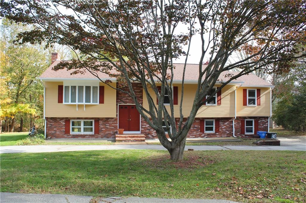 307 Wilbur Avenue, Cranston, RI 02921 MLS 1181117 Lila Delman