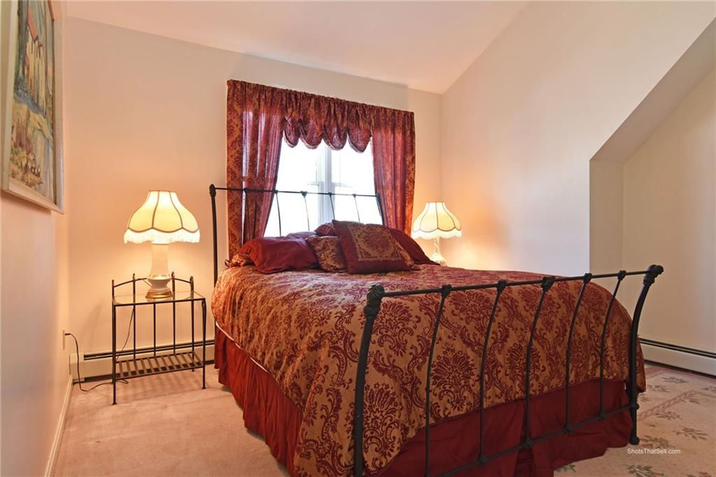 40 Riverview Drive, North Providence, RI 02904 MLS 1182139 Lila Delman