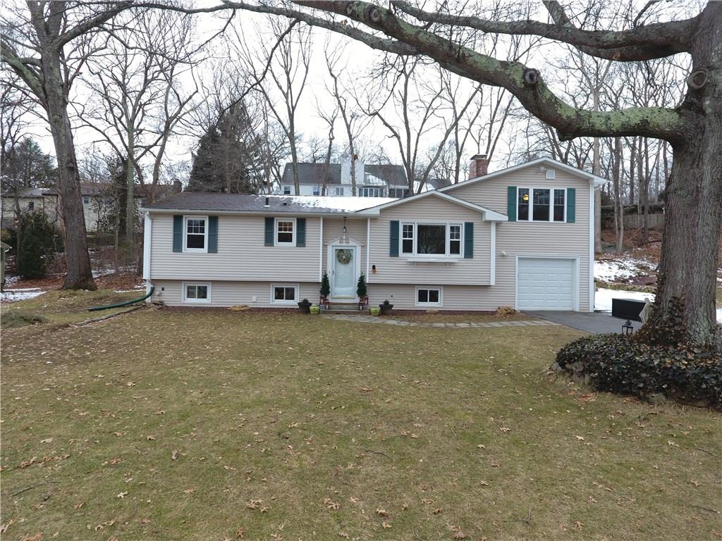 9 Taylor Circle, East Greenwich, RI 02818 MLS 1183251 Lila Delman