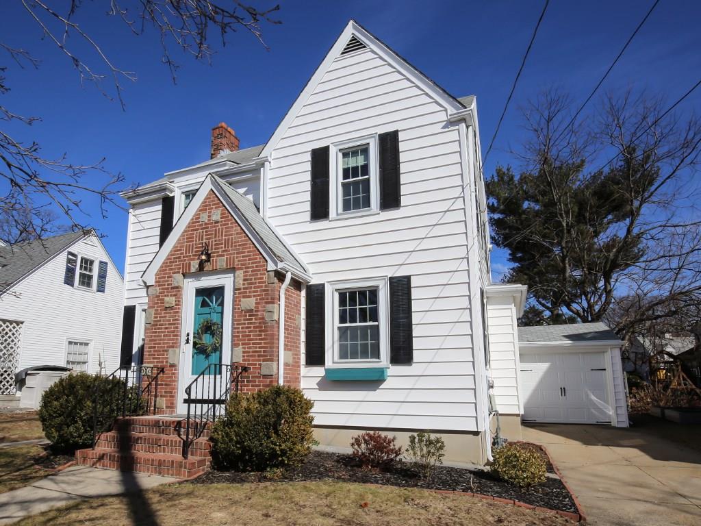 75 Preston Drive, Cranston, RI 02910 MLS 1183273 Lila Delman