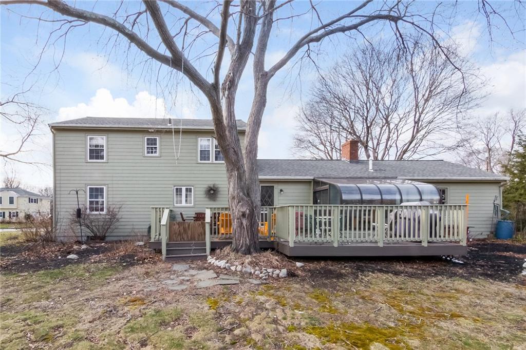 24 Meadowbrook Drive, Barrington