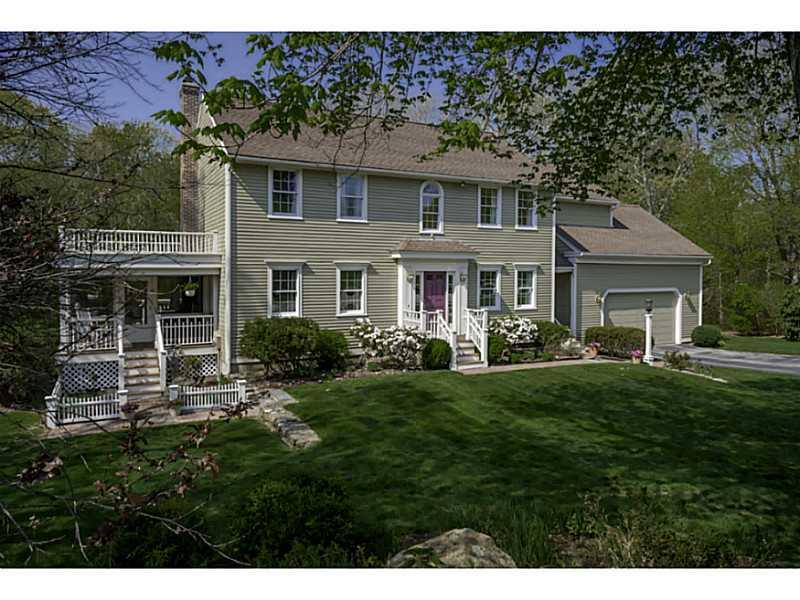 77 Holly Hills Lane, North Kingstown