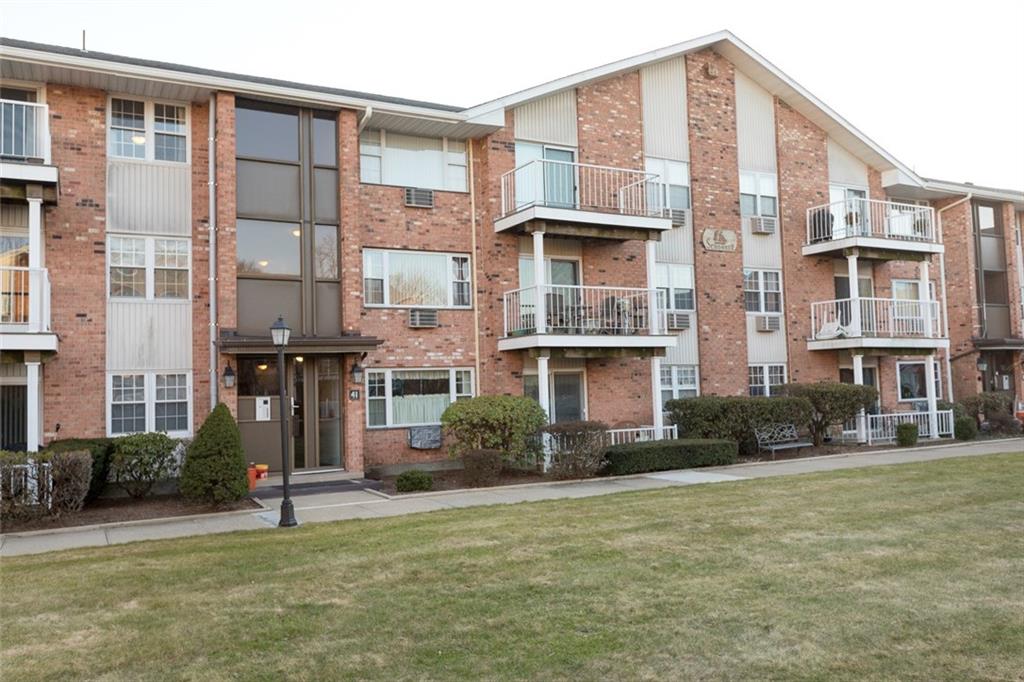 39 Bullocks Point Avenue, Unit#6/c, East Providence