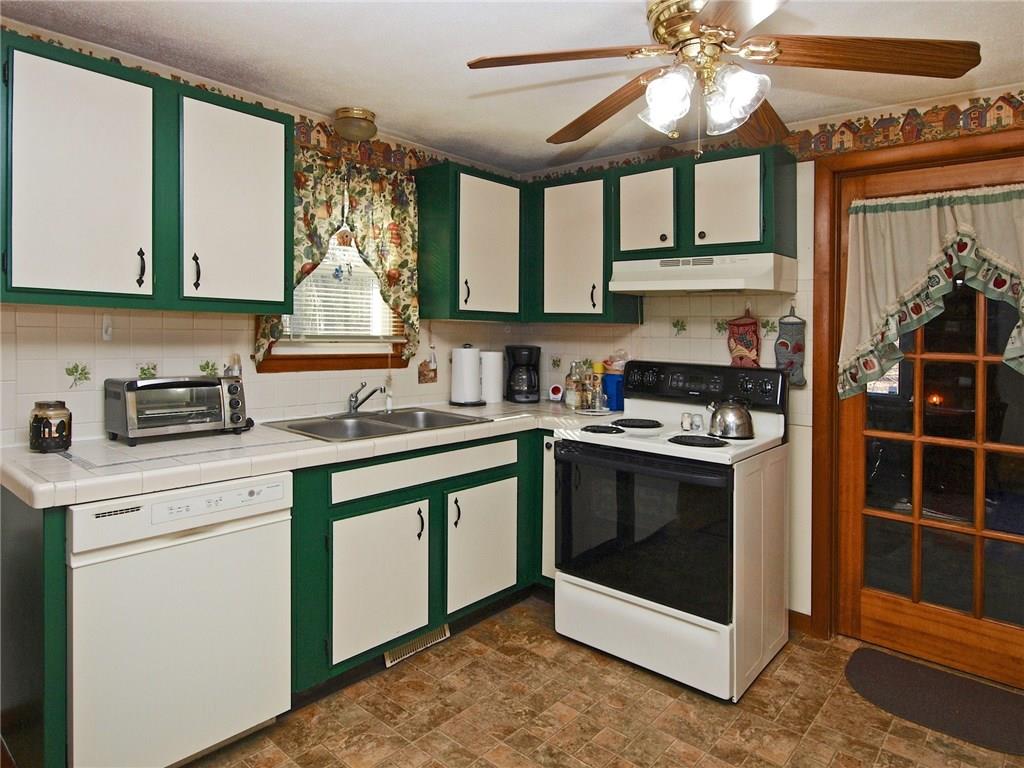 18 Clearview Drive, Richmond, RI 02892 MLS 1184556 Lila Delman