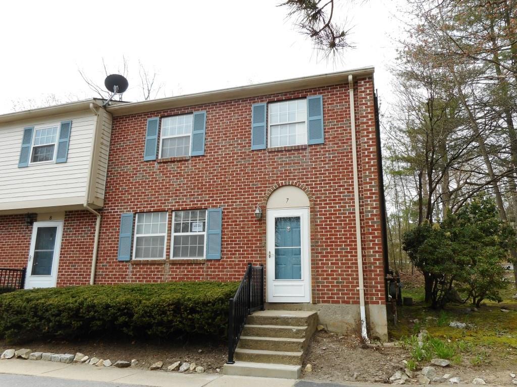 7 Governors Hill, West Warwick, RI 02893 MLS 1186233 Lila Delman