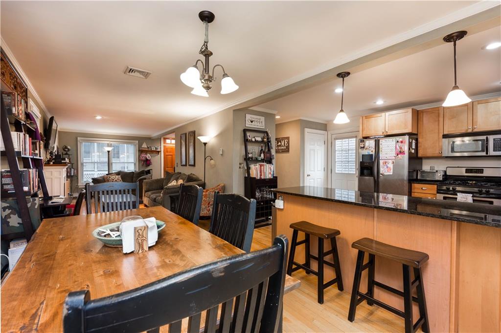 68 Burnside Avenue, Newport, RI 02840 MLS 1185820 Lila Delman