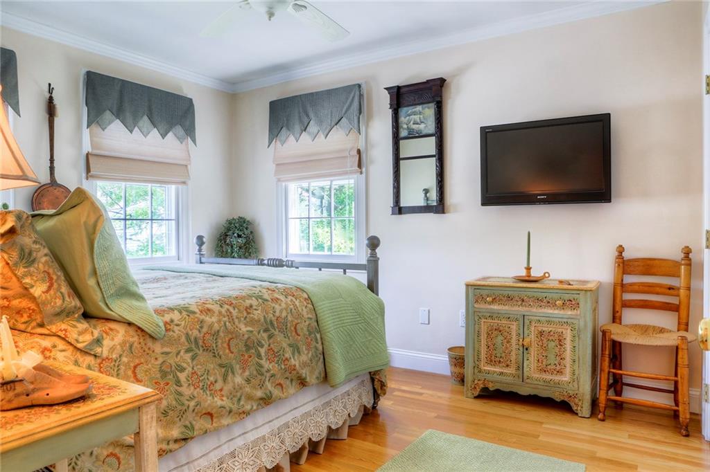 32 Elm Street, Newport