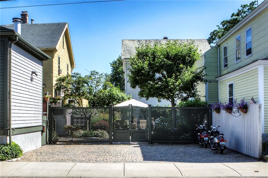 32 Elm Street, Newport