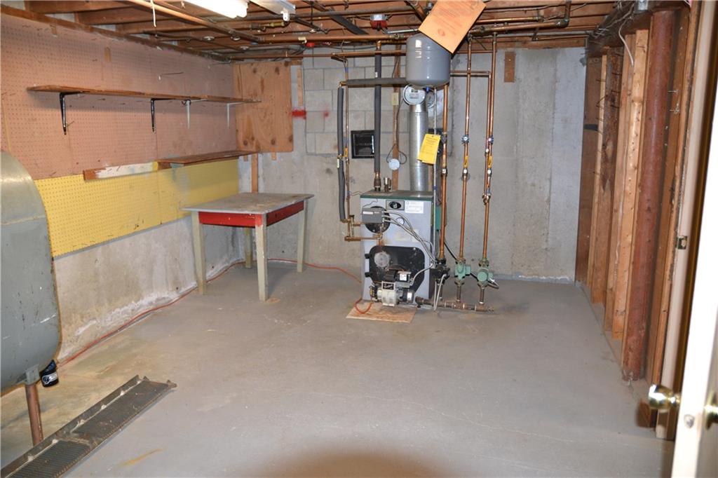 91 Carnation Drive, Warwick, RI 02886 MLS 1187342 Lila Delman