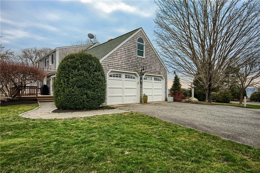 29 Sachem Road, Tiverton