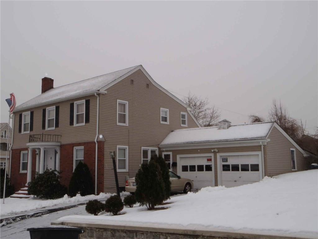 384 Union Avenue, Cranston