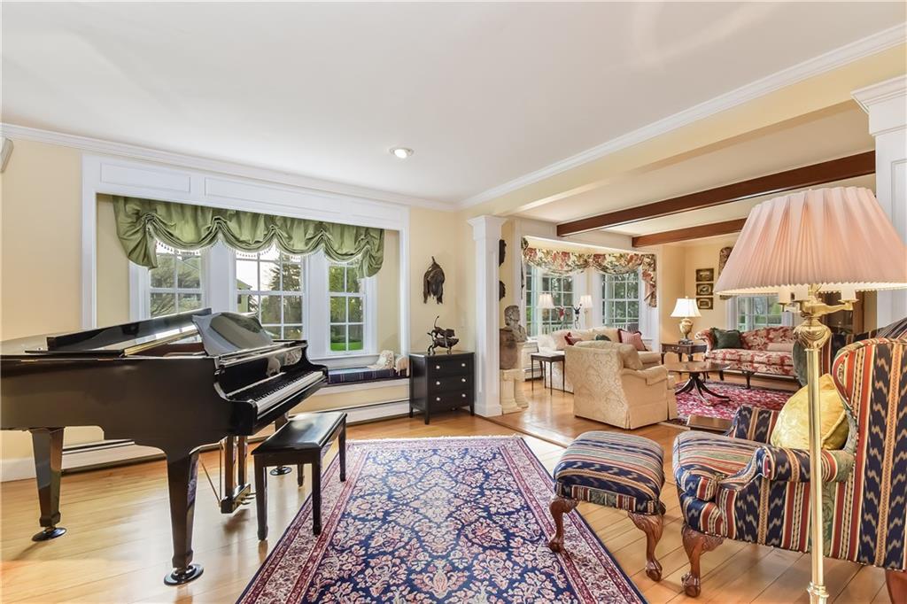 30 Randall Avenue, Warwick, RI 02889 MLS 1189299 Lila Delman