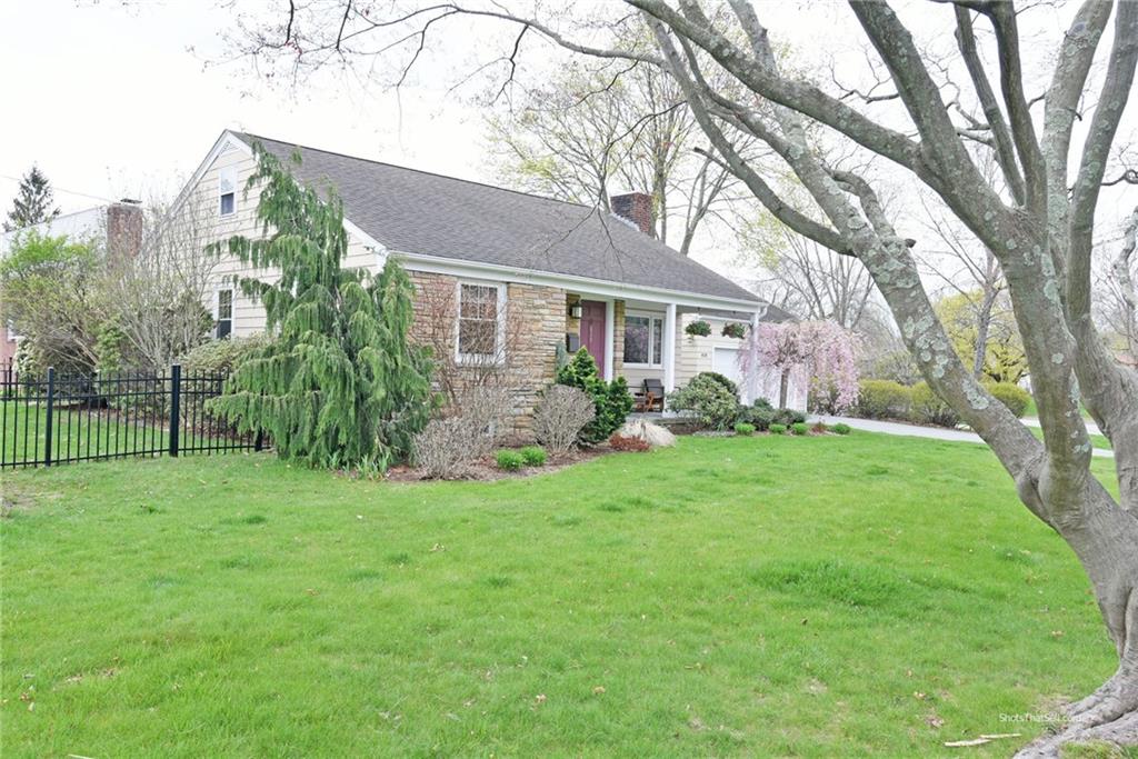 828 Narragansett Parkway, Warwick, RI 02888 MLS 1189439 Lila Delman