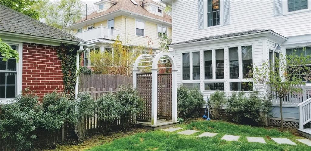 41 Laurel Avenue, Providence