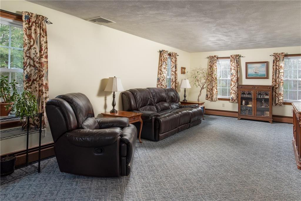 220 Weaver Hill Road, Coventry, RI 02816 MLS 1192426 Lila Delman