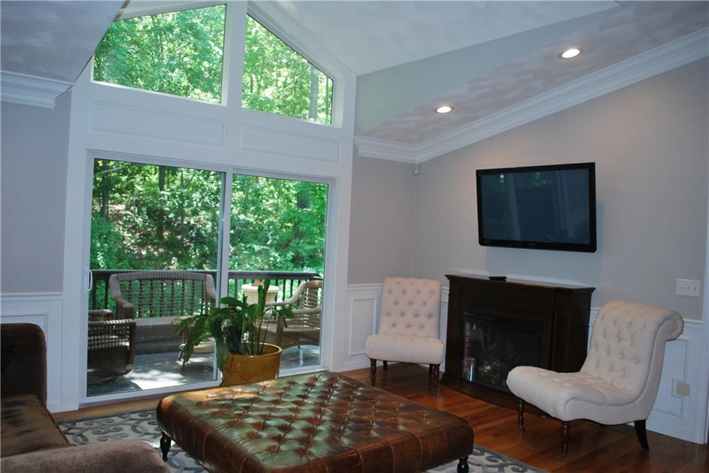 8 Lees Farm Commons Drive, North Providence, RI 02904 MLS 1193726