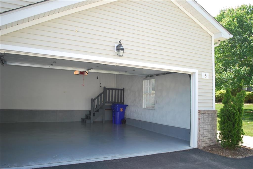 8 Lees Farm Commons Drive, North Providence, RI 02904 MLS 1193726