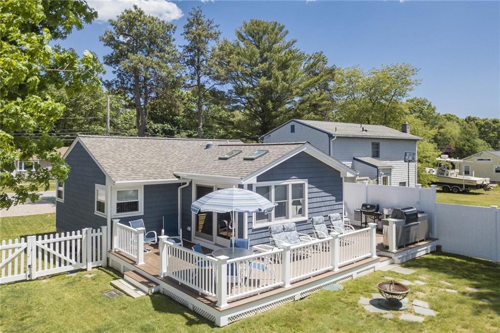 300 Holly Road, South Kingstown