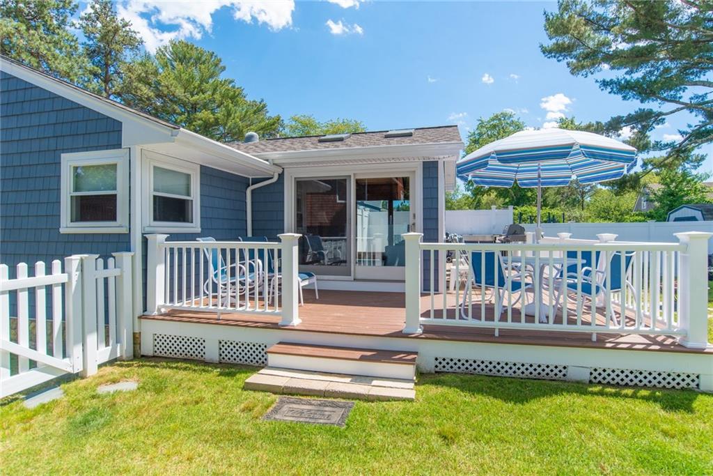 300 Holly Road, South Kingstown