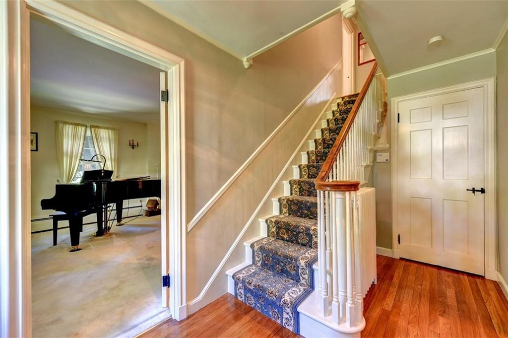 7 Hillside Road, Cumberland, RI 02864 MLS 1195597 Lila Delman