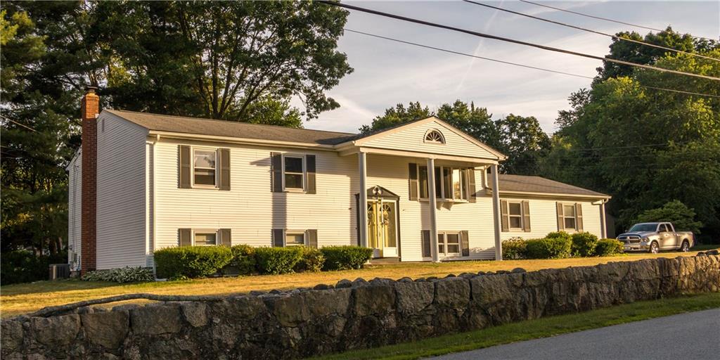 120 Woodside Avenue, West Warwick, RI 02893 MLS 1196460 Lila Delman