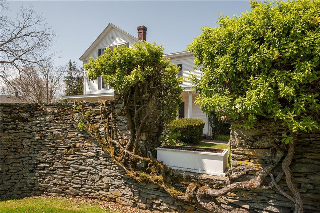 453 Paradise Avenue, Middletown, RI 02842 MLS 1200407 Lila Delman