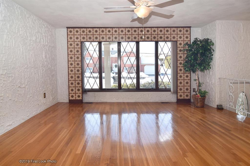 6 Tanglewood Lane, North Providence, RI 02904 MLS 1202085 Lila Delman