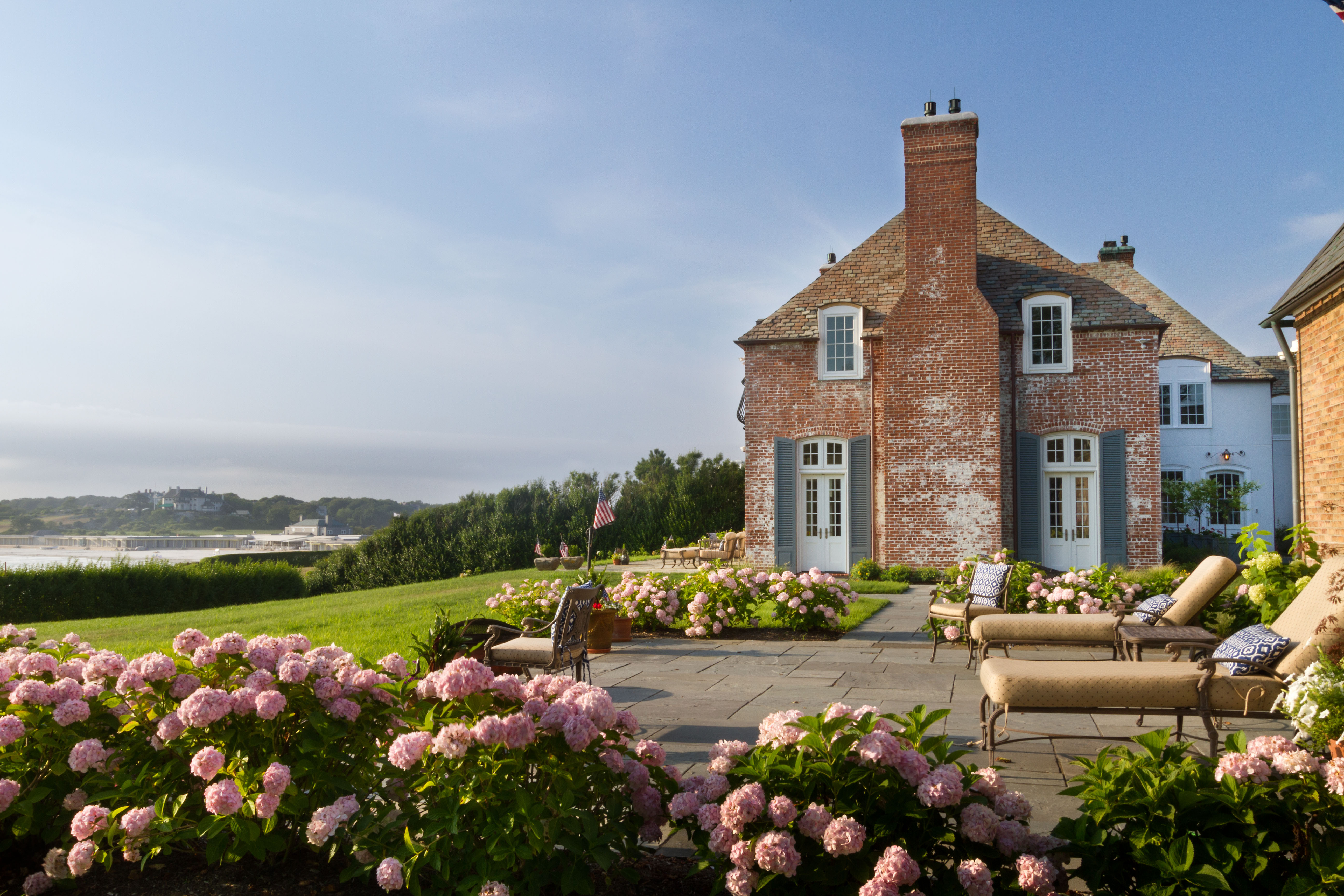Newport mansion sells for $9.4 million