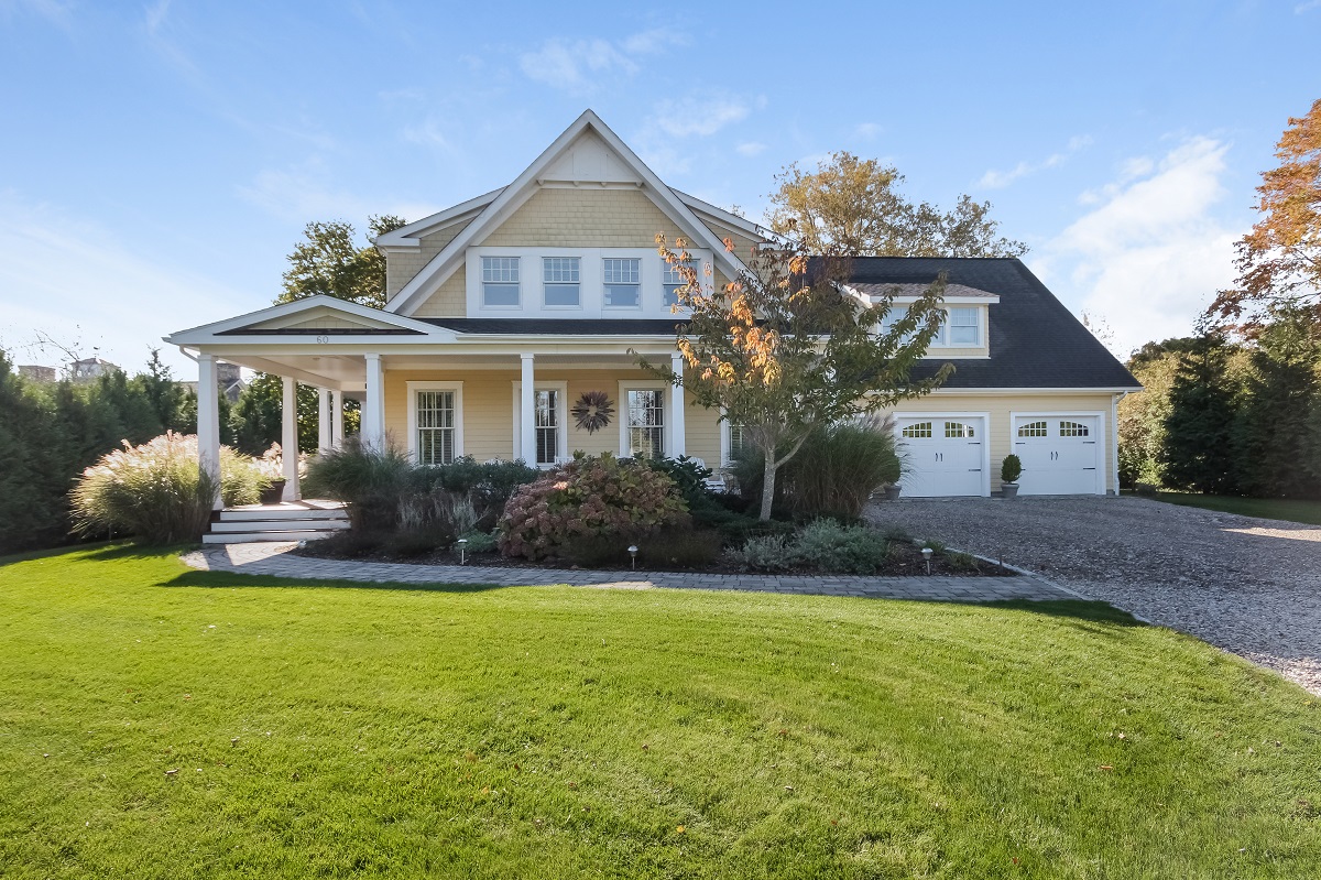 Custom home in Narragansett sells for $1.2M in 2 days