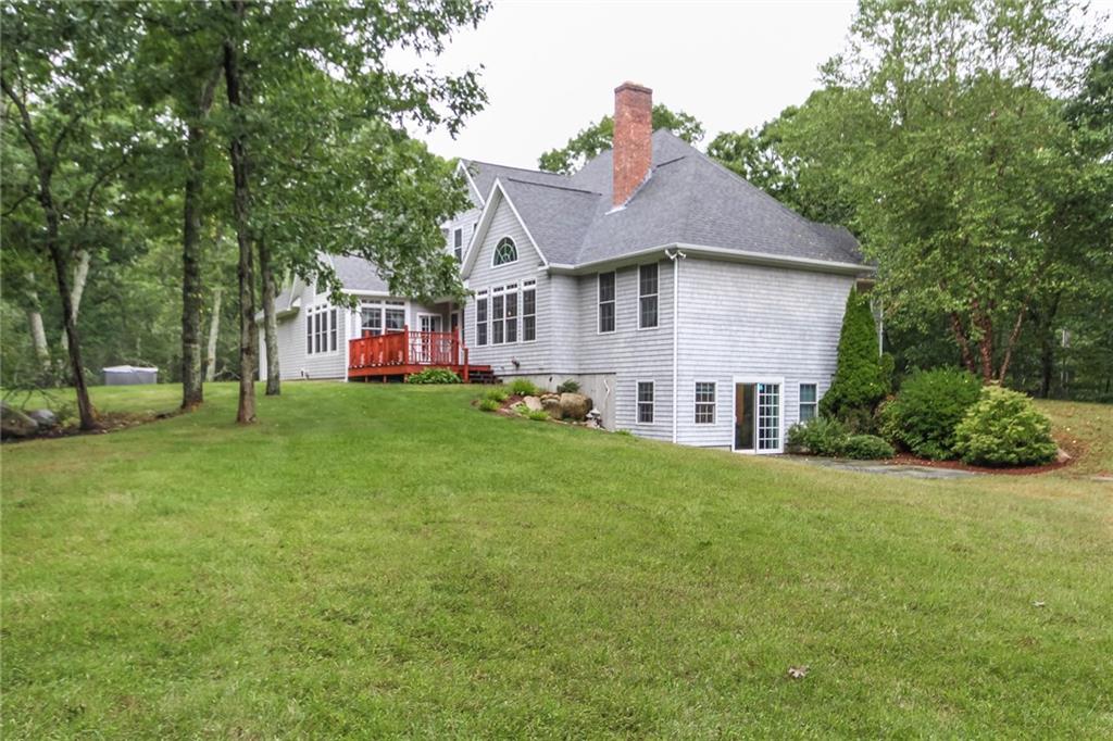 180 Broad Hill Way, South Kingstown