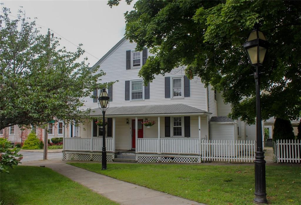 27 State Street, Warren