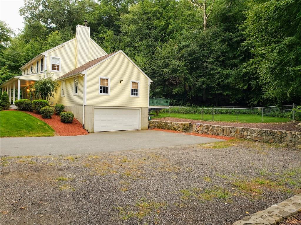 132 Log Road, Smithfield, RI 02917 MLS 1204673 Lila Delman